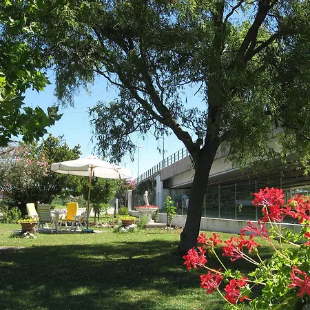 Garni Da Vito Hotel *